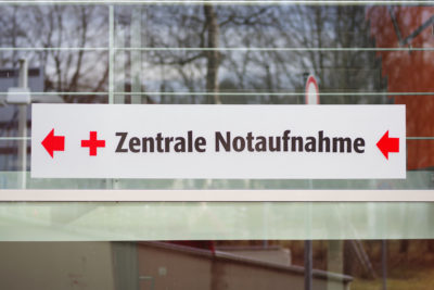 Sollten Patienten künftig 50 Euro zahlen, wenn sie die Notaufnahme von Kliniken aufsuchen? Das kann sich zumindest die Kassenärztliche Vereinigung Niedersachsen vorstellen.