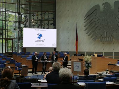 Der Internationale Hausärztetag ist auch Ort des Austauschs zu aktuellen Themen – von medizinischen Updates bis hin zur Digitalisierung. Bei einer Diskussion zu letzterer wurde deutlich: Die Arztbedürfnisse dürfen nicht auf der Strecke bleiben. Der Deutsche Hausärzteverband will sich dafür aktiv einbringen.