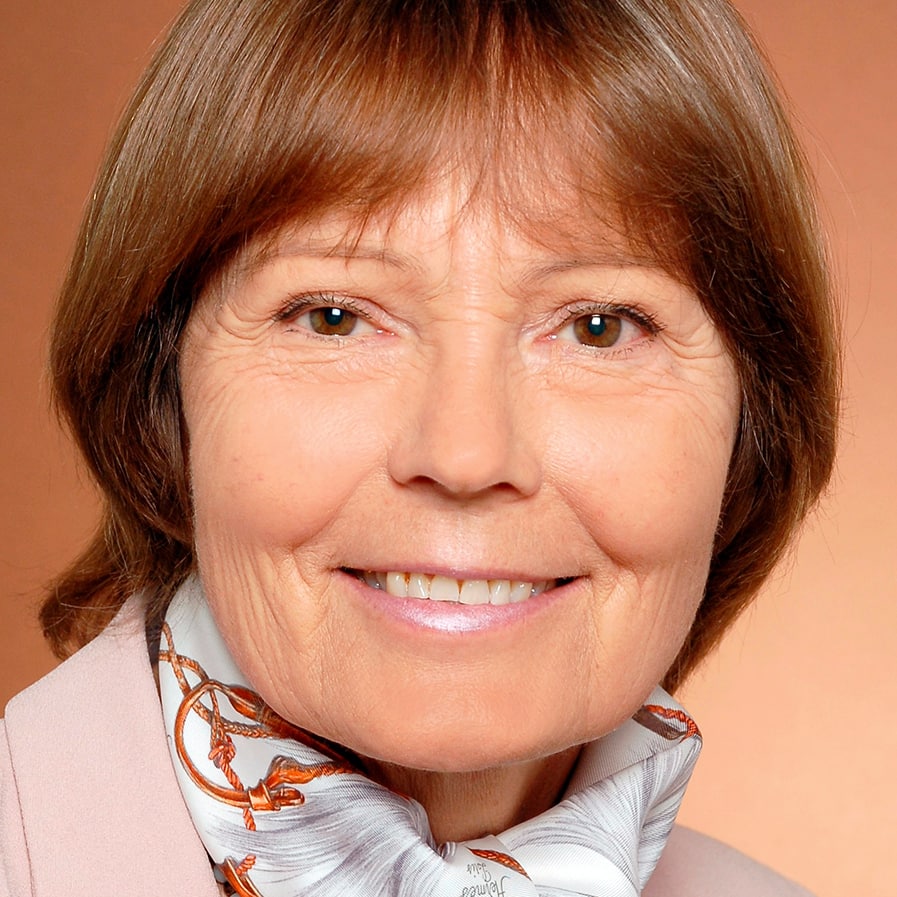 Dr. Anne Gräfin Vitzthum, Weinstadt