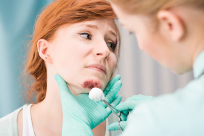 Die Kassenärztliche Vereinigung in Thüringen entbindet niedergelassene Ärzte vom Bereitschaftsdienst, wenn sie bereits im Krankenhaus Notfalldienst leisten.