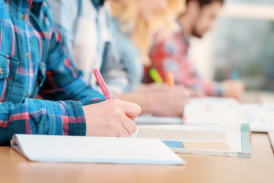 Die Landarztquote für Medizinstudierende ist in Sachsen vorerst gescheitert. Bestehende Probleme hätte diese ohnehin nicht gelöst, so der Sächsische Hausärzteverband. Aber: Die SPD bevorzugt nun andere Maßnahmen, die unter Hausärzten teilweise umstritten sind.
