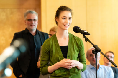 Klare Worte für mehr Gleichberechtigung, ein deutliches Votum - und überraschende männliche Reaktionen: Nach einer kurzen, aber knackigen Diskussion hat der Deutsche Hausärzteverband zwei symbolträchtige Anträge für Hausärztinnen abgestimmt.