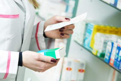 Das nächste Gesetz aus dem Gesundheitsministerium wirkt in Apotheken: Per Ausbildungsreform sollen pharmazeutisch-technische Assistenten (PTA) hier künftig besser zu Arzneien und Medizinprodukten beraten können.