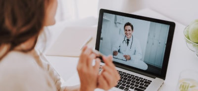 Zur Behebung des ländlichen Ärztemangels wird vielfach auf die Telemedizin verweisen. Doch die eignet sich nicht für alle Anliegen.