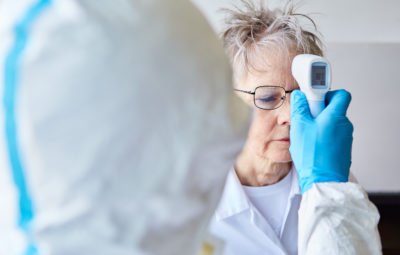 Fieberambulanzen oder Hausarztpraxen? Die Frage, wo die Versorgung von Infektpatienten im Herbst vorrangig stattfinden soll, sorgt aktuell für einen Disput. Hausärzte betonen: Ihre Praxen haben die meiste Erfahrung, und sie sind auch für neue Fallzahlen gerüstet.