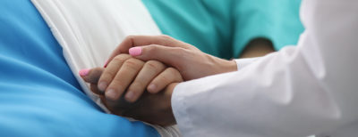 Das Verfassungsgericht hatte Ende Februar das Verbot der geschäftsmäßigen Sterbehilfe gekippt. Nun schlagen Patientenschützer eine Neuregelung vor, die organisierte Angebote nach den Kriterien des Richterspruchs zulässt.