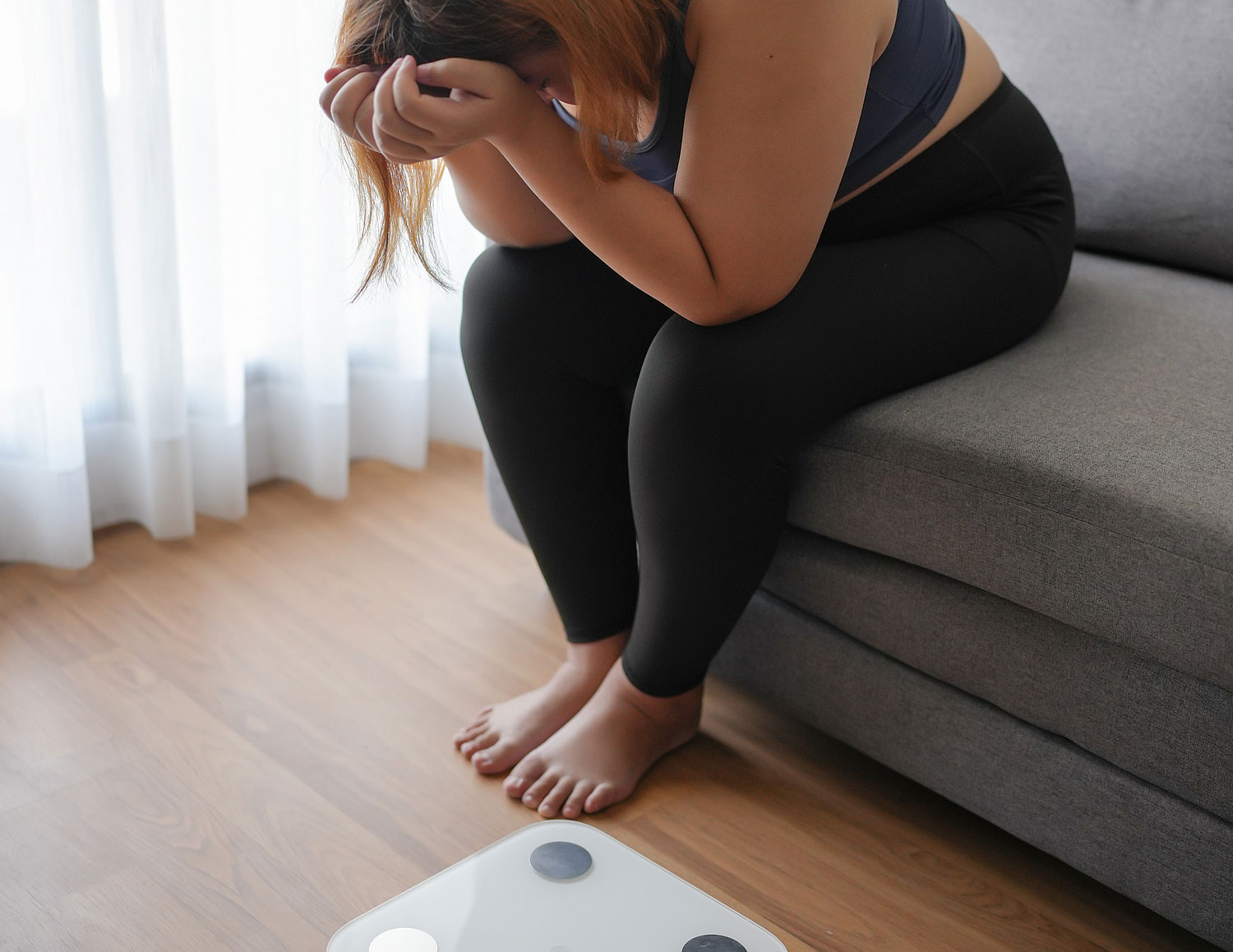 Das Absetzen einer Tirzepatid-Therapie zur Behandlung von Übergewicht ist häufig gefolgt von einer erneuten Gewichtszunahme. Wir beschreiben hier, wie die Anwendung des gut verträglichen Ballaststoffes Polyglucosamin L112 das Gewicht nach Absetzen von Tirzepatid stabilisieren oder sogar weiter reduzieren kann, indem er zunächst in Kombination und dann als Anschlussbehandlung eingesetzt wird.